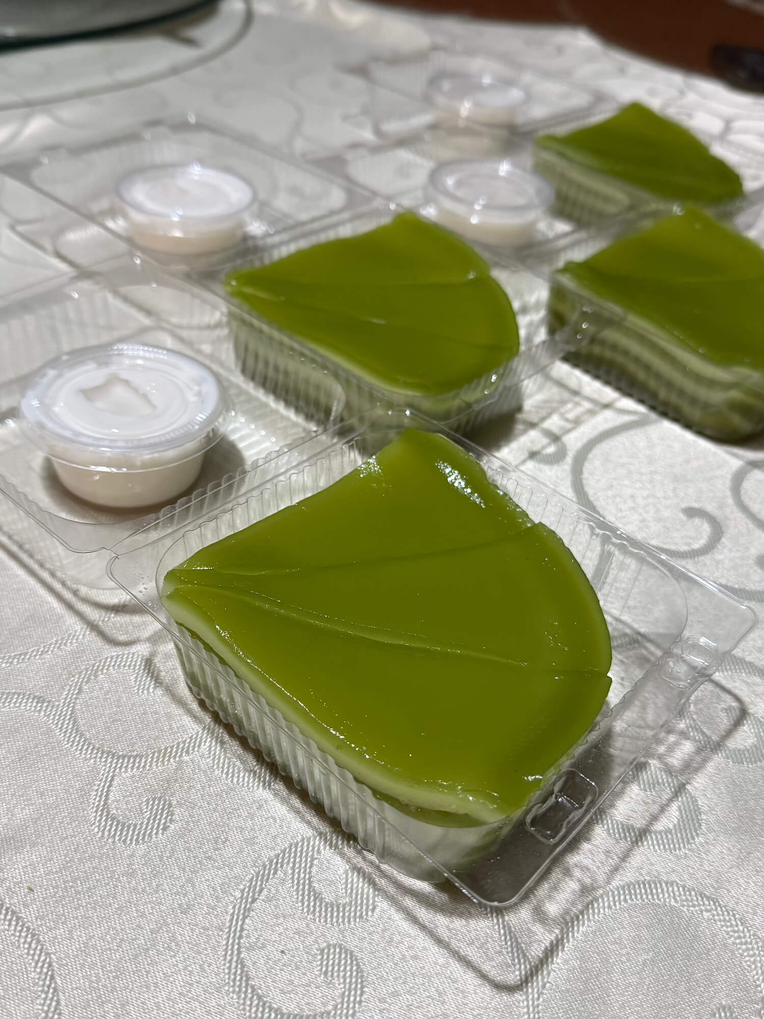 Bánh da lợn lá dứa